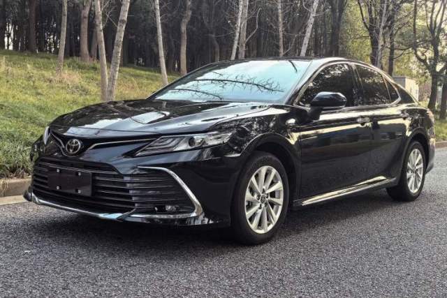 Used Toyota Camry 2023 2.0G Luxury Edition