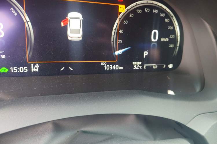 Used Toyota Camry 2023 Dual-Motor 2.5HG Luxury Edition Odometer Close Up