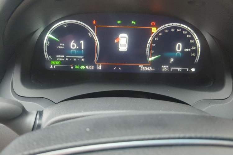 Used Toyota Camry 2023 Dual-Motor 2.5HG Luxury Edition Odometer Close Up