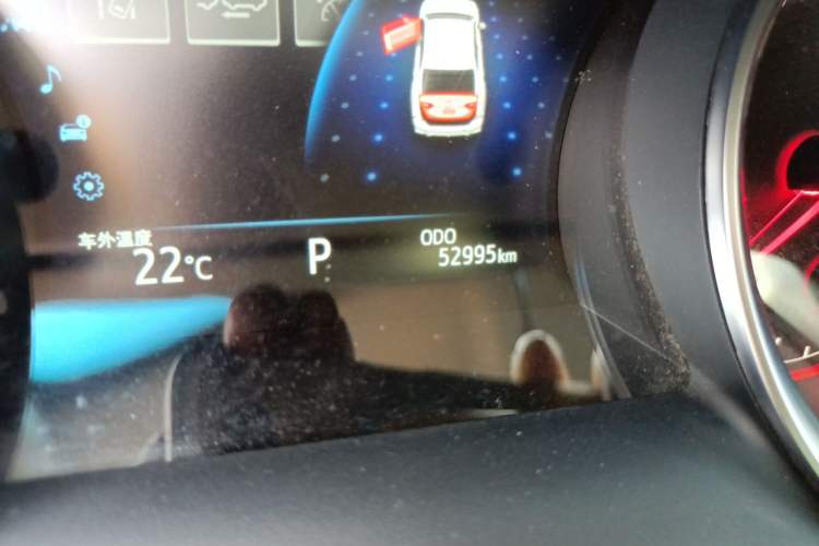 Used Toyota Camry 2023 2.0S FENGSHANG Edition Odometer Close Up
