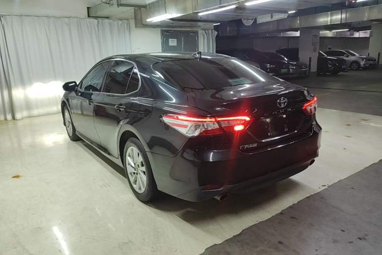 Used Toyota Camry 2023 2.0GVP Premier Edition Rear Left 45 Deg