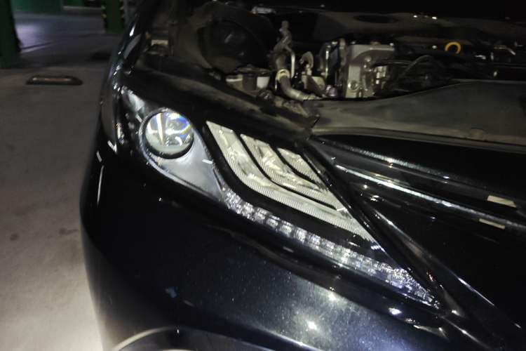 Used Toyota Camry 2023 2.0G Luxury Edition Right Front Headlight