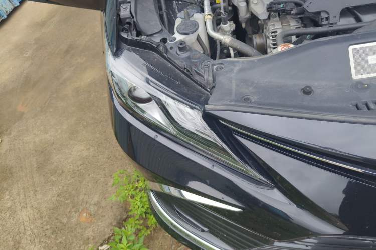 Used Toyota Camry 2023 2.5G Luxury Edition Right Front Headlight