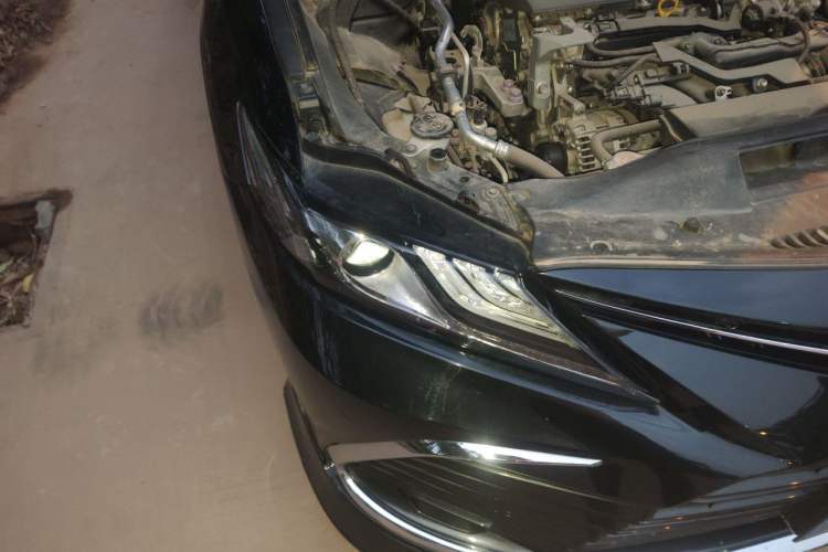 Used Toyota Camry 2023 2.0G Luxury Edition Right Front Headlight