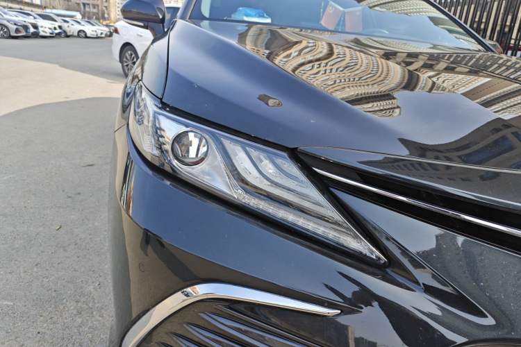 Used Toyota Camry 2023 2.5G Luxury Edition Right Front Headlight