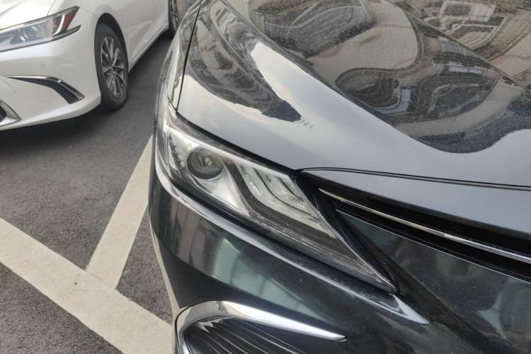 Used Toyota Camry 2023 2.5G Luxury Edition Right Front Headlight