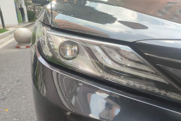 Used Toyota Camry 2023 2.5G Luxury Edition Right Front Headlight