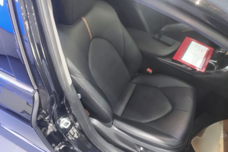 Used Toyota Camry 2023 2.0G Luxury Edition Right Front Seat
