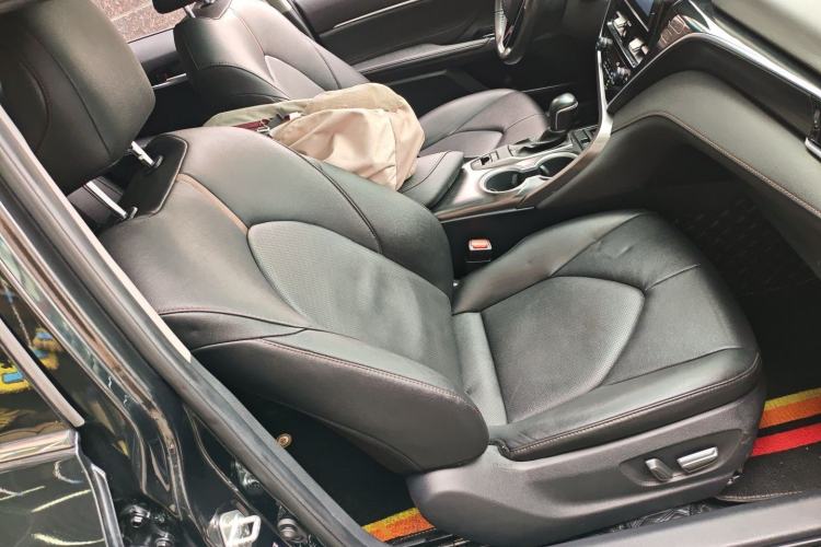 Used Toyota Camry 2023 2.0GVP Premier Edition Right Front Seat