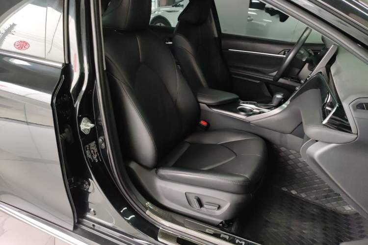 Used Toyota Camry 2023 2.0G Luxury Edition Right Front Seat