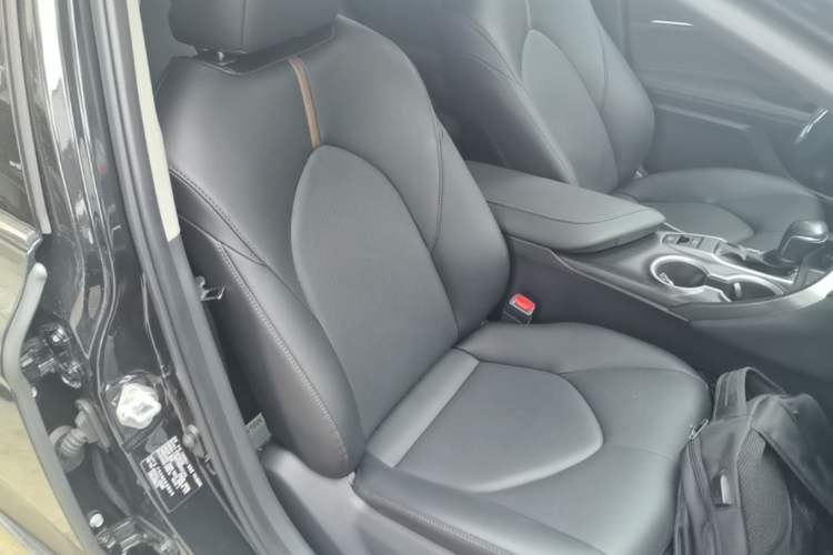 Used Toyota Camry 2023 2.0G Luxury Edition Right Front Seat