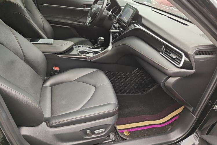 Used Toyota Camry 2023 2.0GVP Premier Edition Right Front Seat