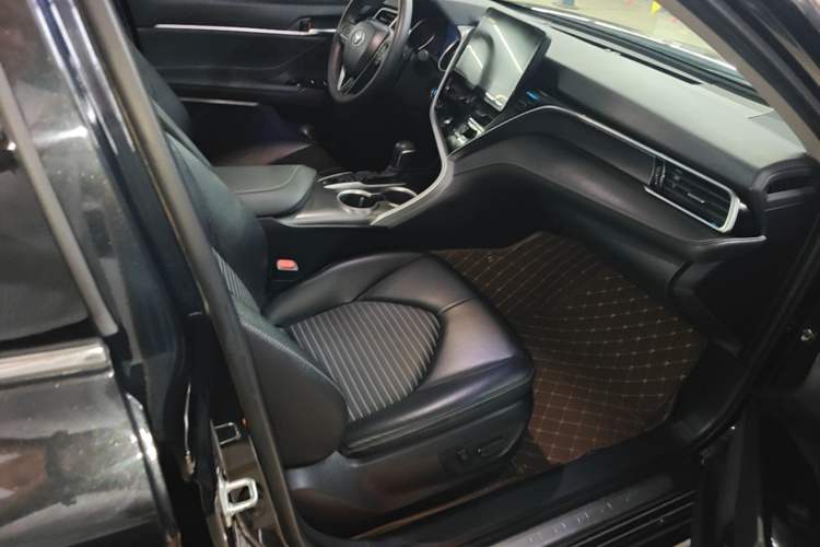 Used Toyota Camry 2023 2.0S Knight Edition Right Front Seat