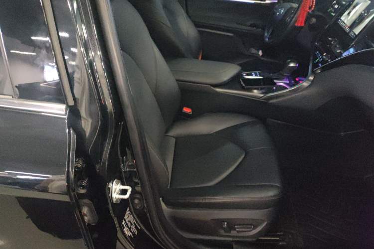 Used Toyota Camry 2023 Dual-Motor 2.5HG Luxury Edition Right Front Seat