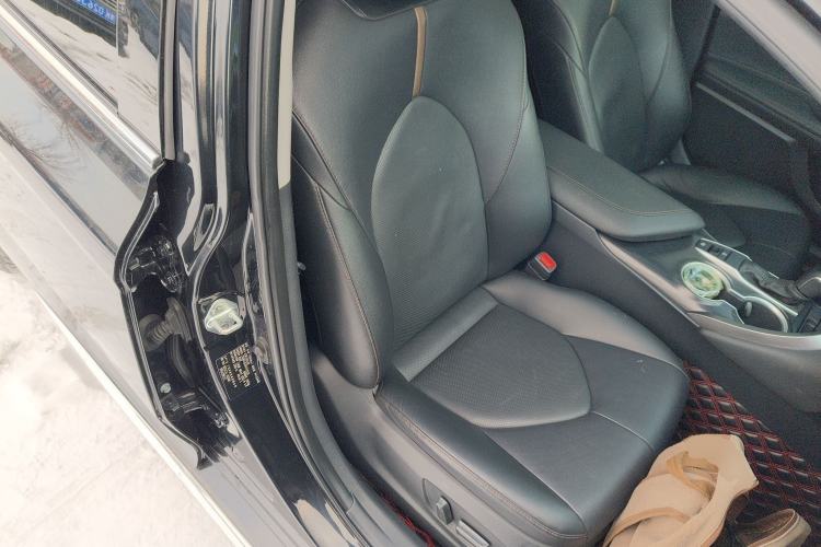 Used Toyota Camry 2023 2.0G Luxury Edition Right Front Seat