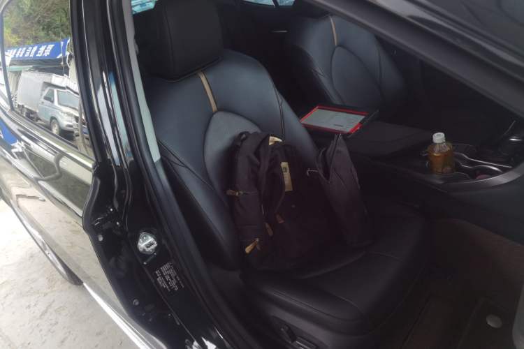 Used Toyota Camry 2023 2.0G Luxury Edition Right Front Seat