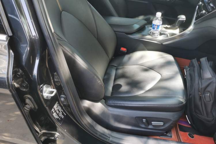 Used Toyota Camry 2023 Dual-Motor 2.5 HGVP Leading Edition Right Front Seat