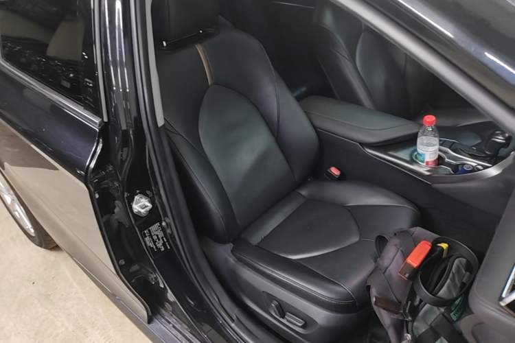 Used Toyota Camry 2023 2.0GVP Premier Edition Right Front Seat