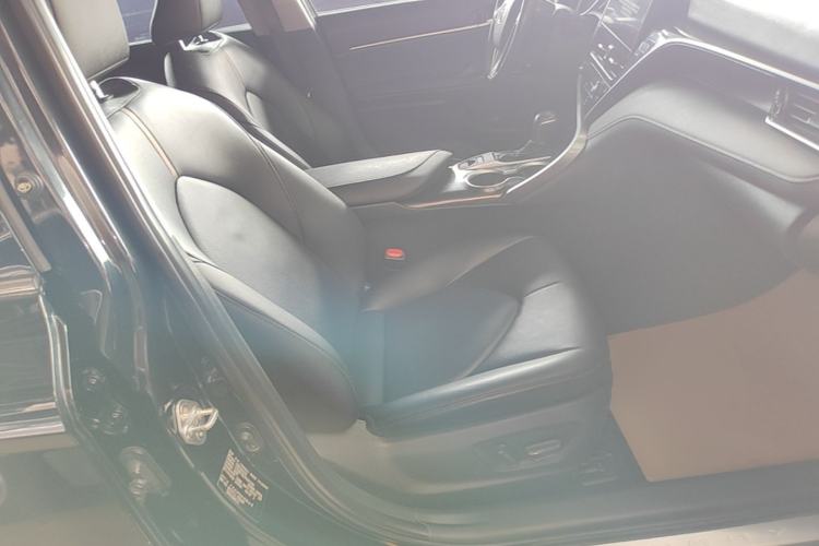 Used Toyota Camry 2023 2.0G Luxury Edition Right Front Seat