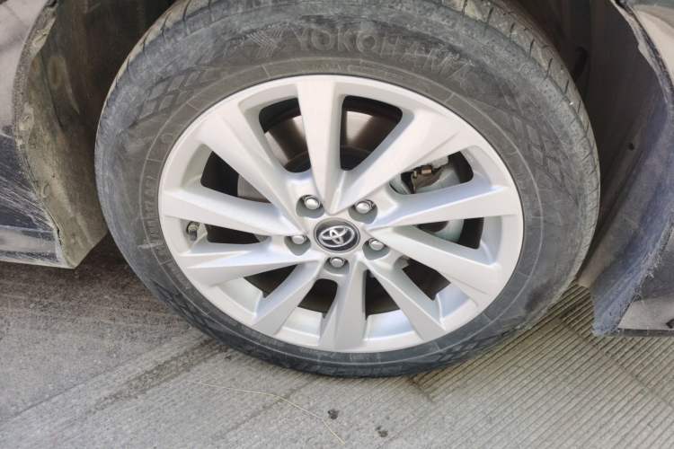 Used Toyota Camry 2023 Dual-Motor 2.5 HGVP Leading Edition Right Front Wheel Hub