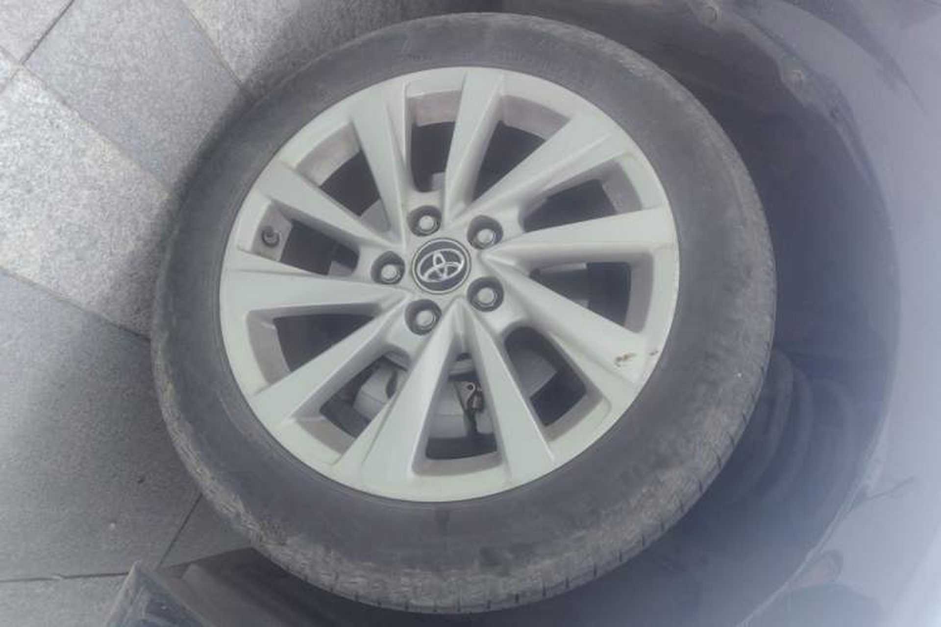 Used Toyota Camry 2023 2.0G Luxury Edition Right Front Wheel Hub