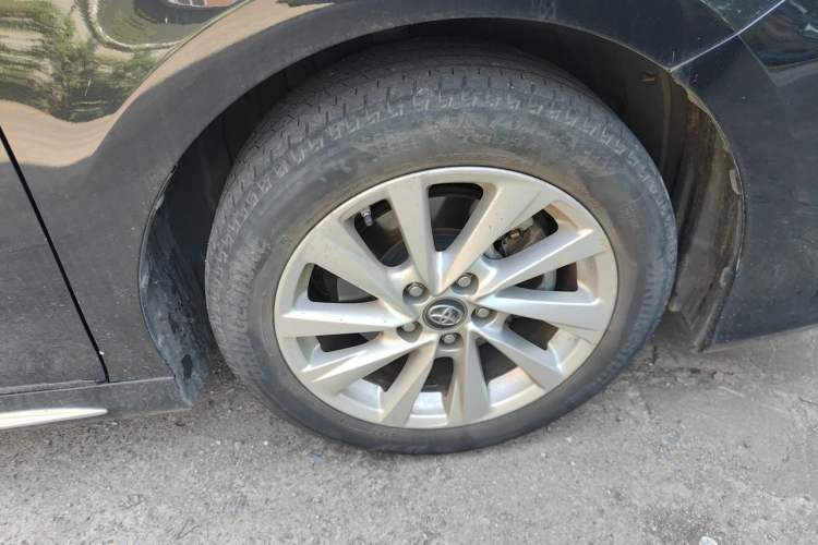 Used Toyota Camry 2023 2.0G Luxury Edition Right Front Wheel Hub