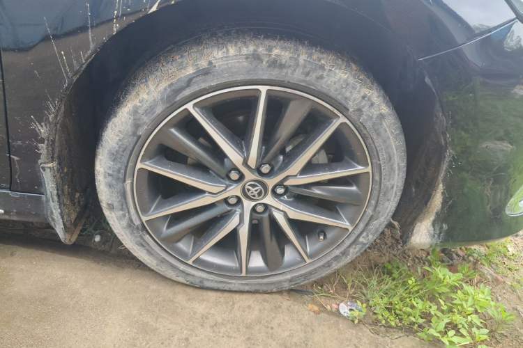 Used Toyota Camry 2023 2.5G Luxury Edition Right Front Wheel Hub