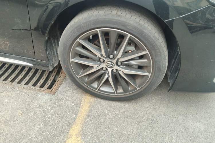 Used Toyota Camry 2023 2.5G Luxury Edition Right Front Wheel Hub