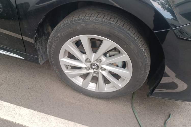 Used Toyota Camry 2023 2.0G Luxury Edition Right Front Wheel Hub