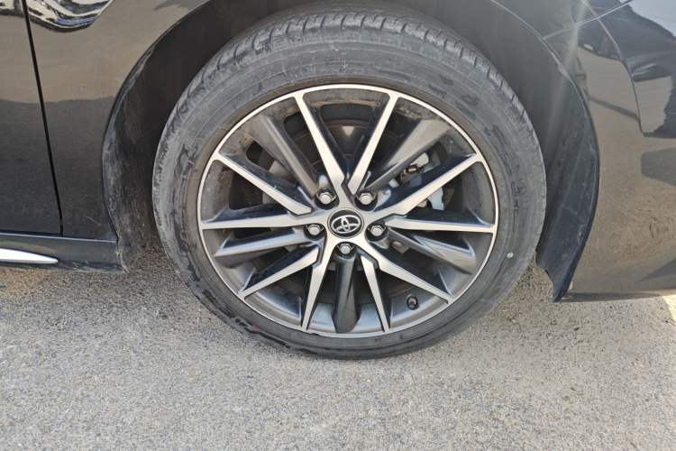 Used Toyota Camry 2023 2.5G Luxury Edition Right Front Wheel Hub