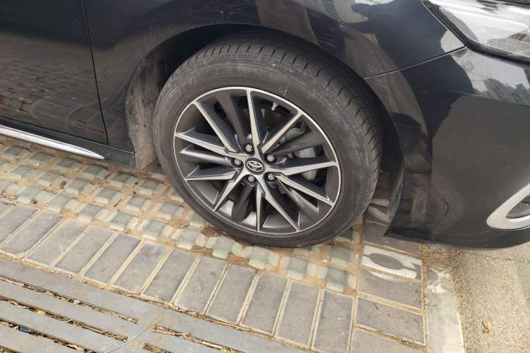 Used Toyota Camry 2023 Dual-Motor 2.5HG Luxury Edition Right Front Wheel Hub