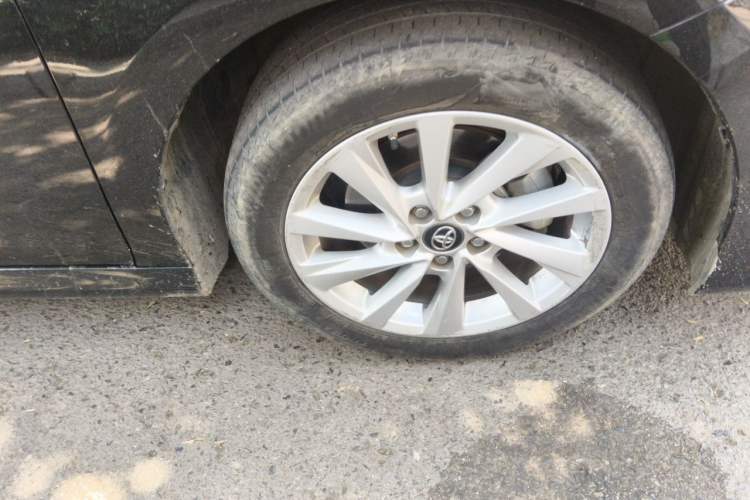 Used Toyota Camry 2023 2.0GVP Premier Edition Right Front Wheel Hub