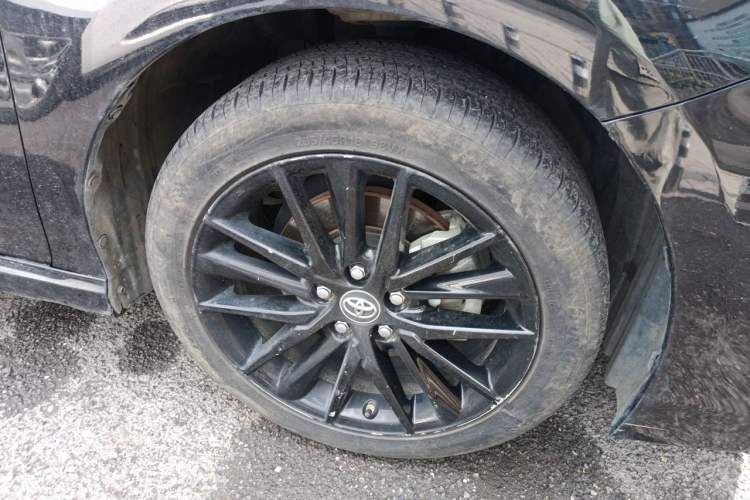 Used Toyota Camry 2023 2.0S FENGSHANG Edition Right Front Wheel Hub