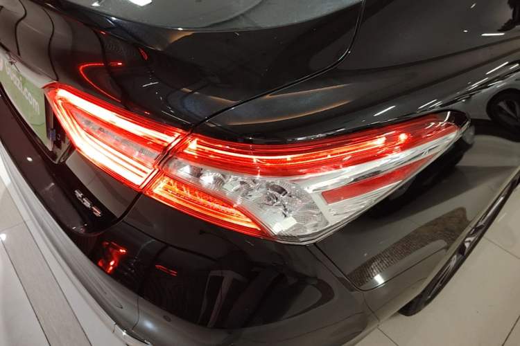 Used Toyota Camry 2023 2.5G Luxury Edition Right Rear Taillight