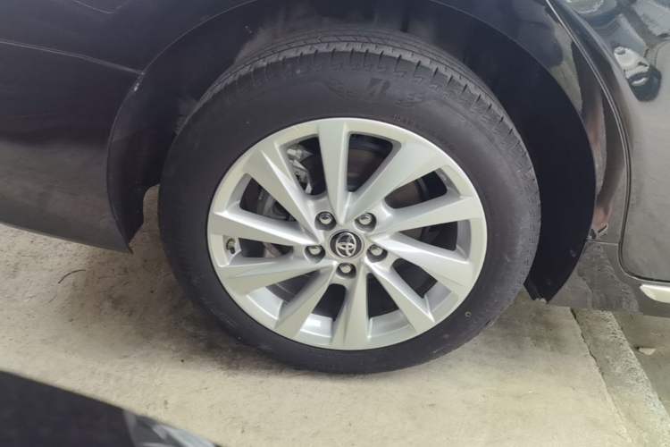 Used Toyota Camry 2023 2.0G Luxury Edition Right Rear Wheel Hub