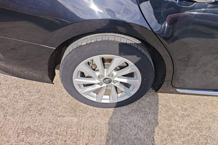 Used Toyota Camry 2023 2.0G Luxury Edition Right Rear Wheel Hub