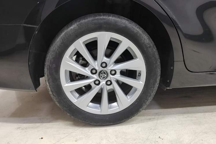 Used Toyota Camry 2023 2.0GVP Premier Edition Right Rear Wheel Hub