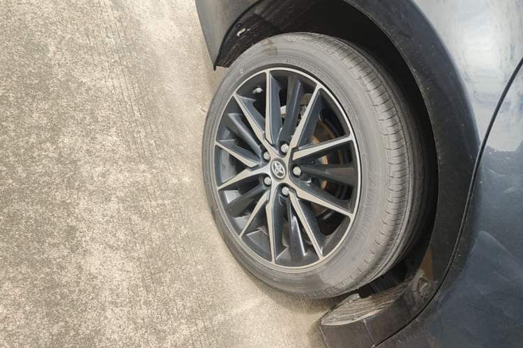 Used Toyota Camry 2023 2.0G Luxury Edition Right Rear Wheel Hub