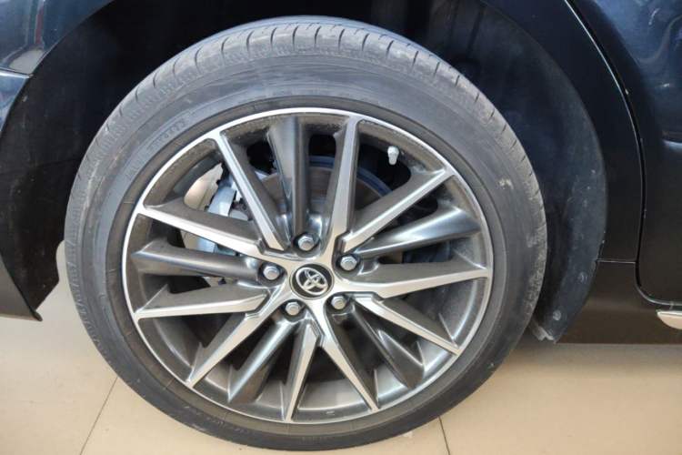 Used Toyota Camry 2023 2.5G Luxury Edition Right Rear Wheel Hub