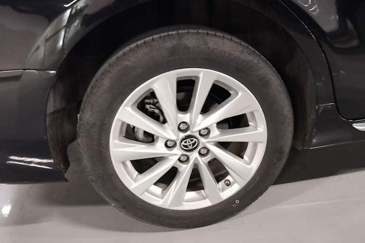 Used Toyota Camry 2023 2.0G Luxury Edition Right Rear Wheel Hub
