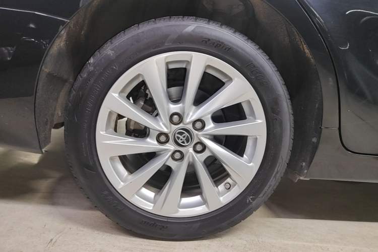 Used Toyota Camry 2023 2.0GVP Premier Edition Right Rear Wheel Hub