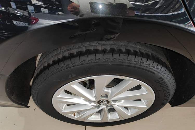 Used Toyota Camry 2023 2.0G Luxury Edition Right Rear Wheel Hub