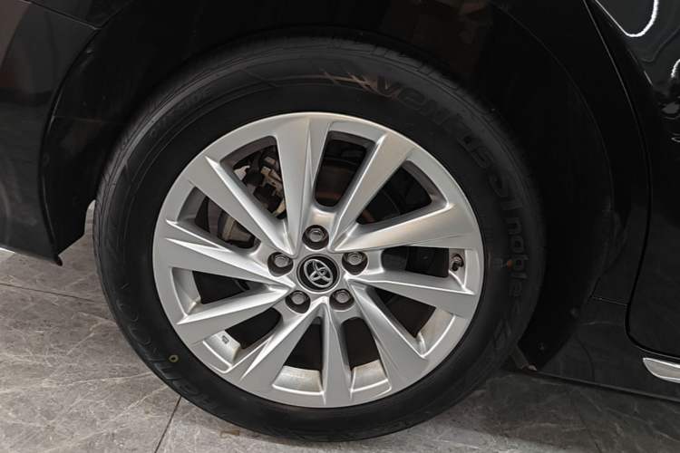 Used Toyota Camry 2023 2.0G Luxury Edition Right Rear Wheel Hub