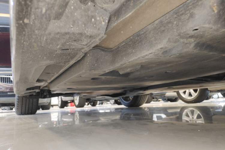 Used Toyota Camry 2023 2.0S Knight Edition Right Side Sill