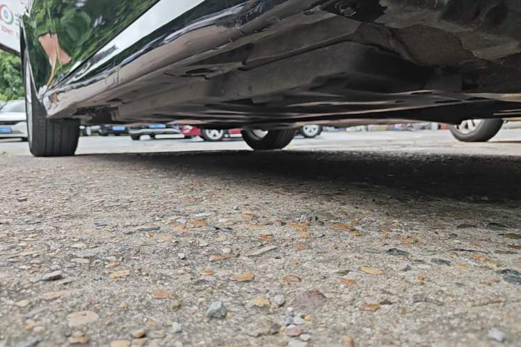 Used Toyota Camry 2023 2.0GVP Premier Edition Right Side Sill