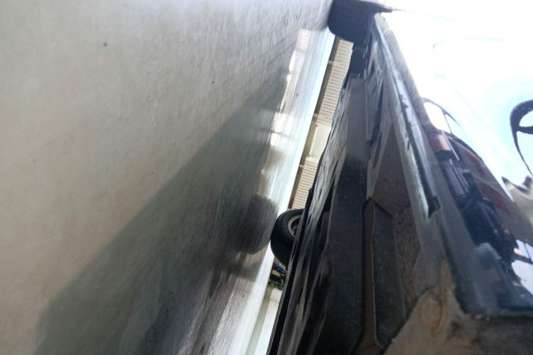 Used Toyota Camry 2023 2.0E Elite Edition Right Side Sill