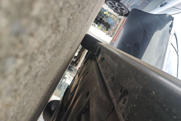 Used Toyota Camry 2023 2.0G Luxury Edition Right Side Sill