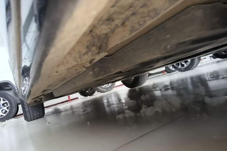 Used Toyota Camry 2023 2.0G Luxury Edition Right Side Sill