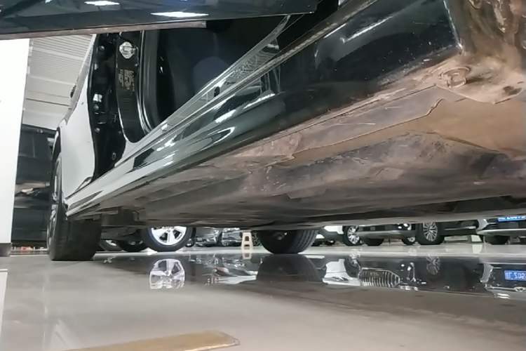 Used Toyota Camry 2023 2.0S FENGSHANG Edition Right Side Sill