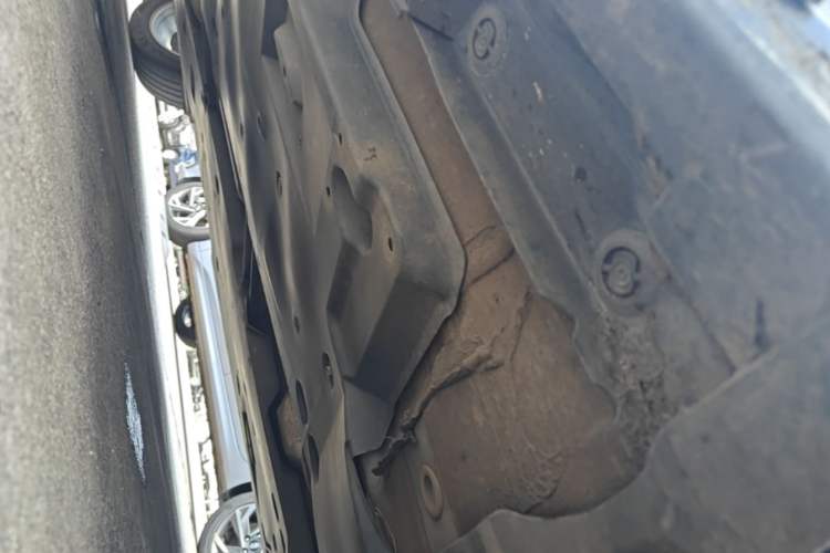 Used Toyota Camry 2023 2.0G Luxury Edition Right Side Sill